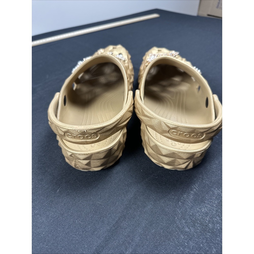 CROCS Classic Metallic Geometric Clog 'Gold' Size 11 Woman's - Picture 3 of 8